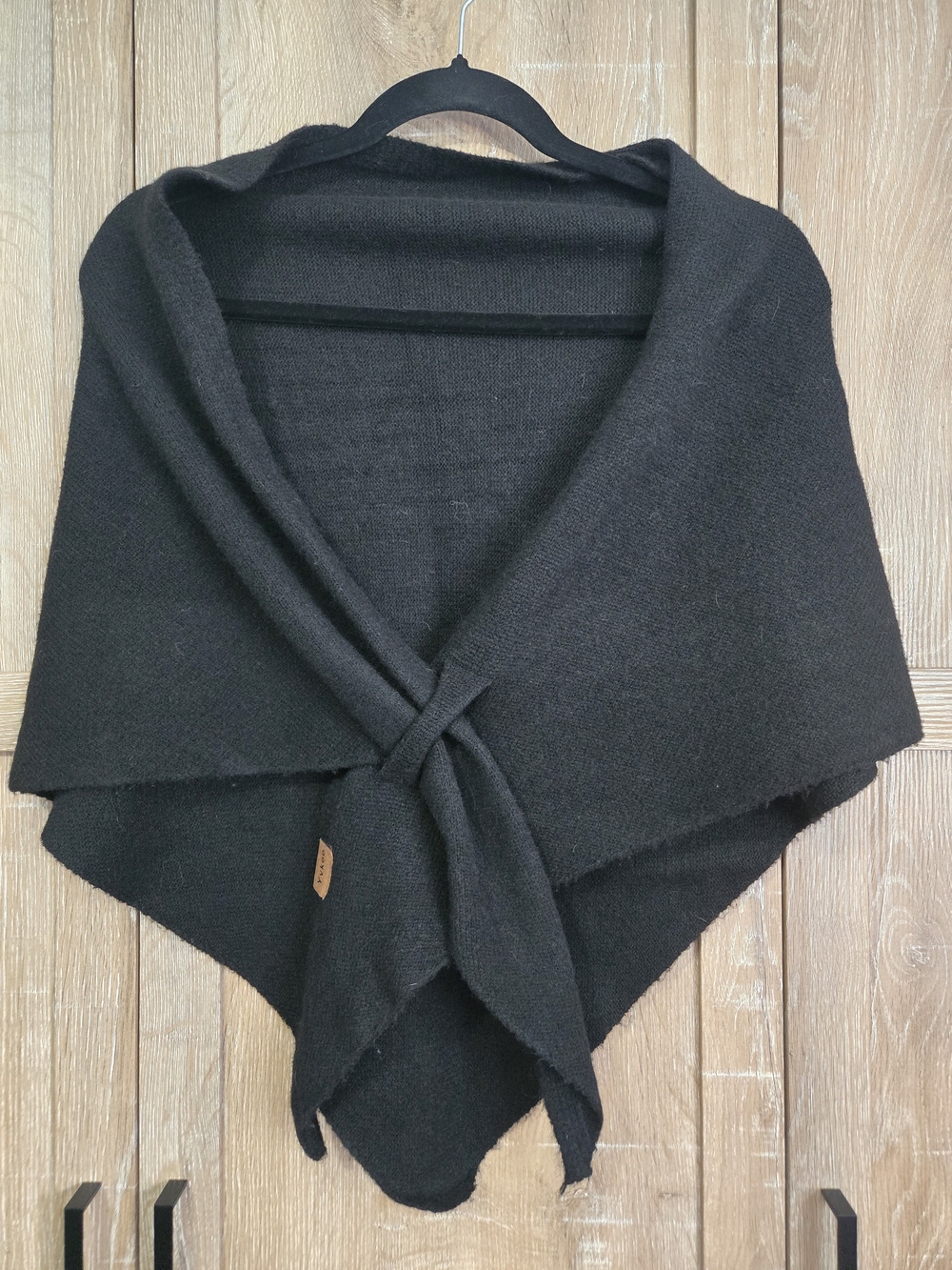 🎁 FREE Black Women's Knit Shawl Sweater Wrap